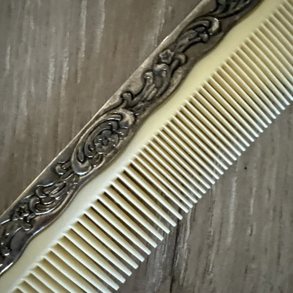 International Silver Company Vintage Comb Vanity Decor‎ Floral Silverplate Comb